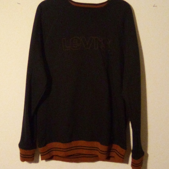 T-shirt - Picture 1 of 3